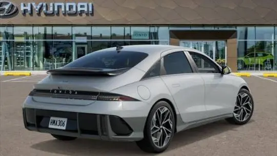 2025 Hyundai IONIQ 6 KMHM34AA0SA098382