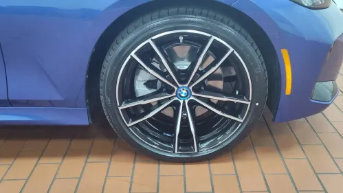 2024 BMW 3 Series - Images - 4