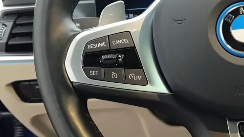 2024 BMW 3 Series - Images - 21