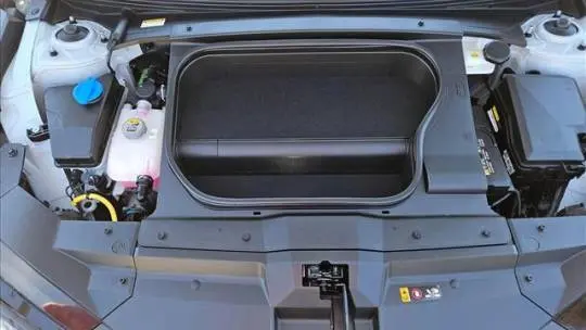 2025 Hyundai IONIQ 6 KMHM34AA8SA083385