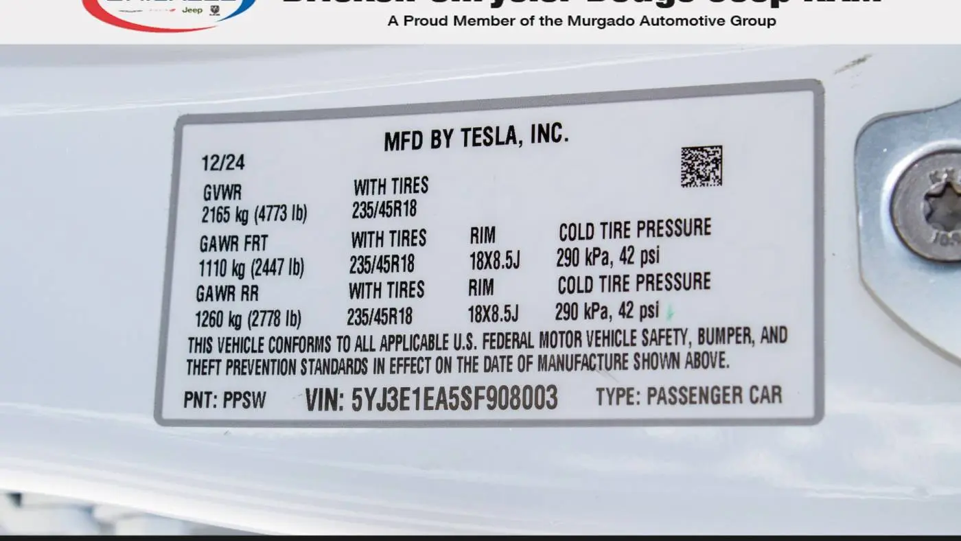 2025 Tesla Model 3 5YJ3E1EA5SF908003