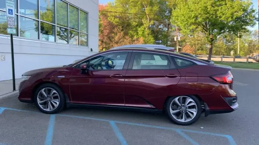 2018 Honda Clarity JHMZC5F32JC012050