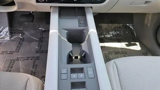 2025 Hyundai IONIQ 6 KMHM34AA8SA083385