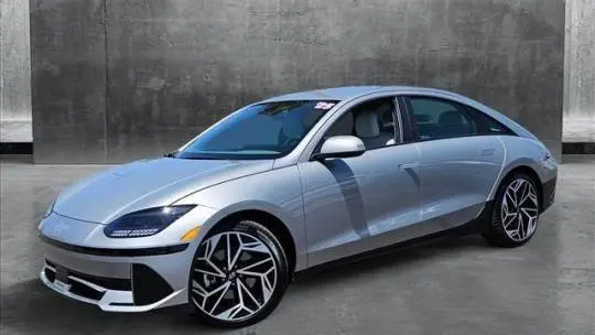 2025 Hyundai IONIQ 6 KMHM34AA8SA083385