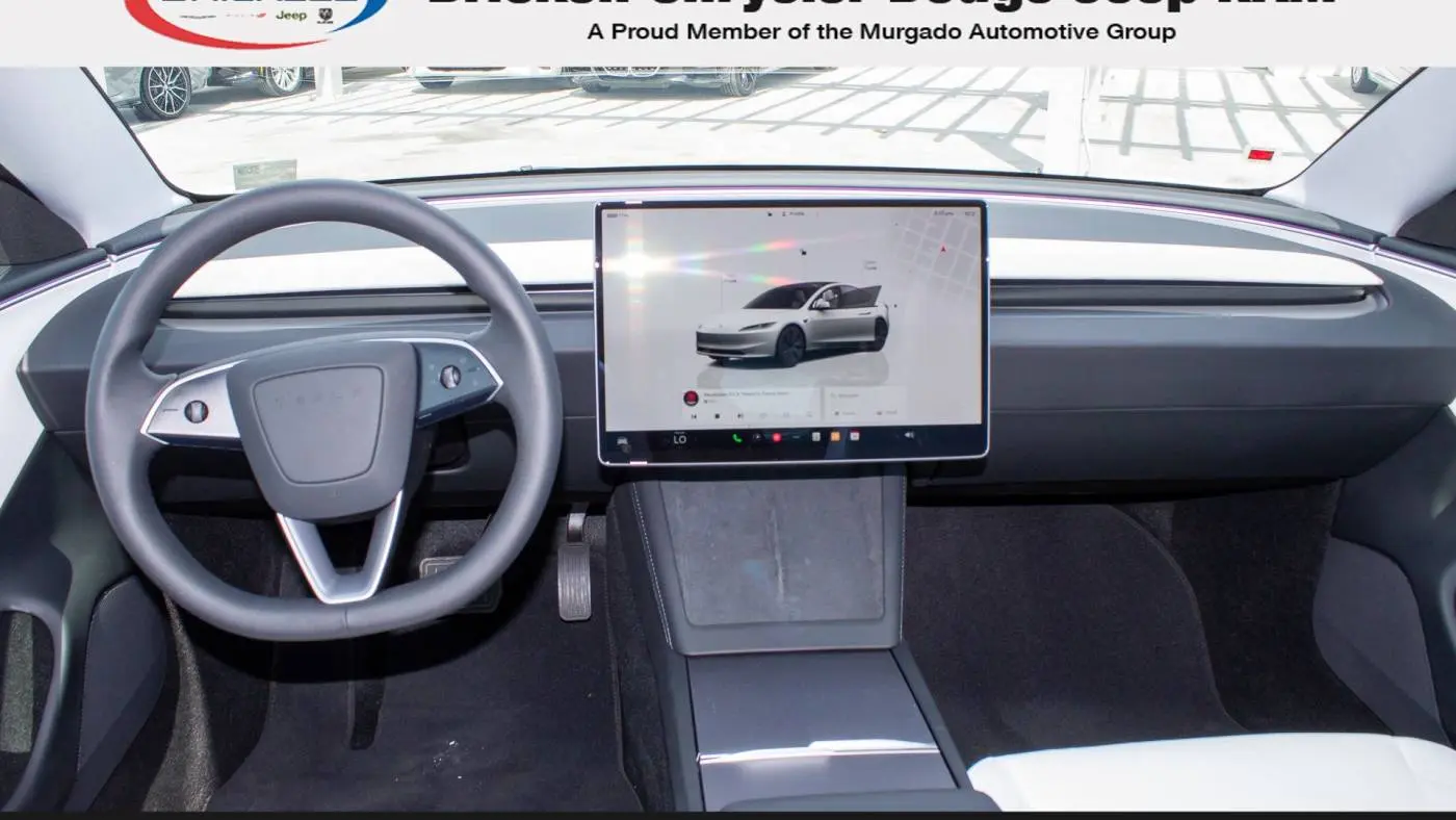 2025 Tesla Model 3 5YJ3E1EA5SF908003