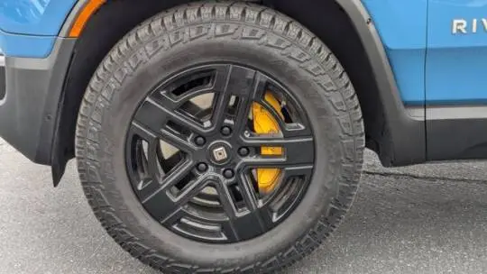 2022 Rivian R1T 7FCTGAALXNN000096