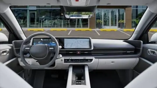 2025 Hyundai IONIQ 6 KMHM34AA9SA099482