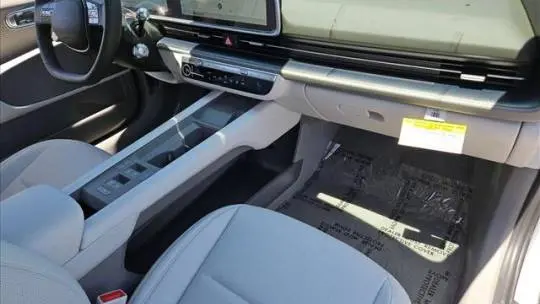 2025 Hyundai IONIQ 6 KMHM34AA8SA083385