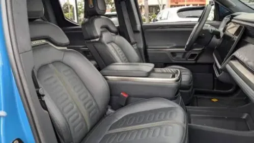 2022 Rivian R1T 7FCTGAALXNN000096