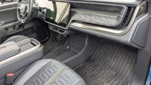 2022 Rivian R1T 7FCTGAALXNN000096