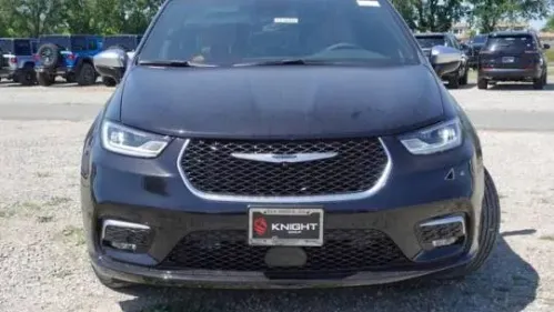2025 Chrysler Pacifica 2C4RC1N79SR576219