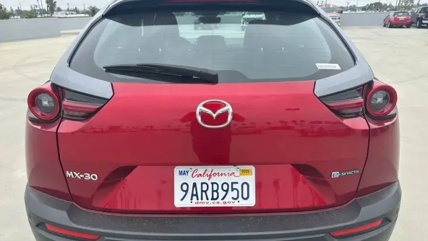 2022 Mazda MX-30 EV - Images - 5