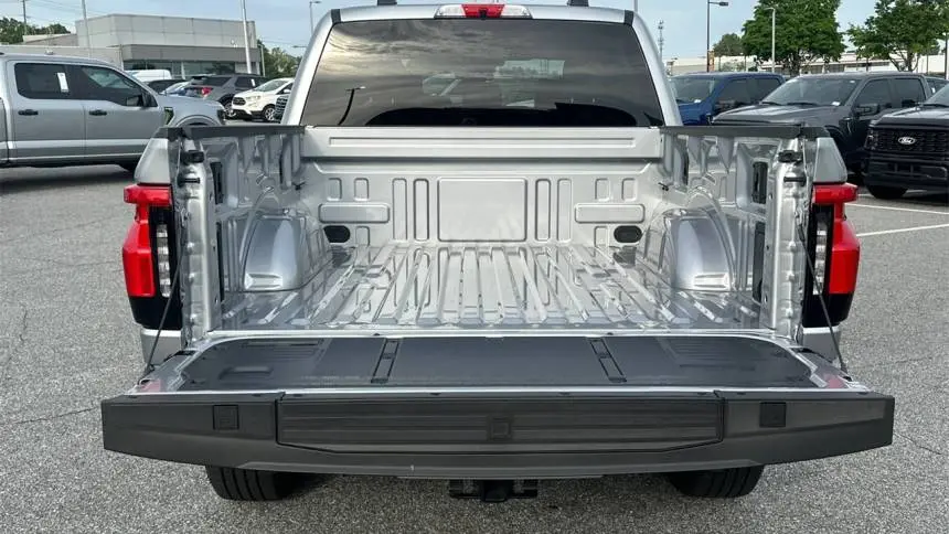 2024 Ford F-150 Lightning 1FT6W3L72RWG20491