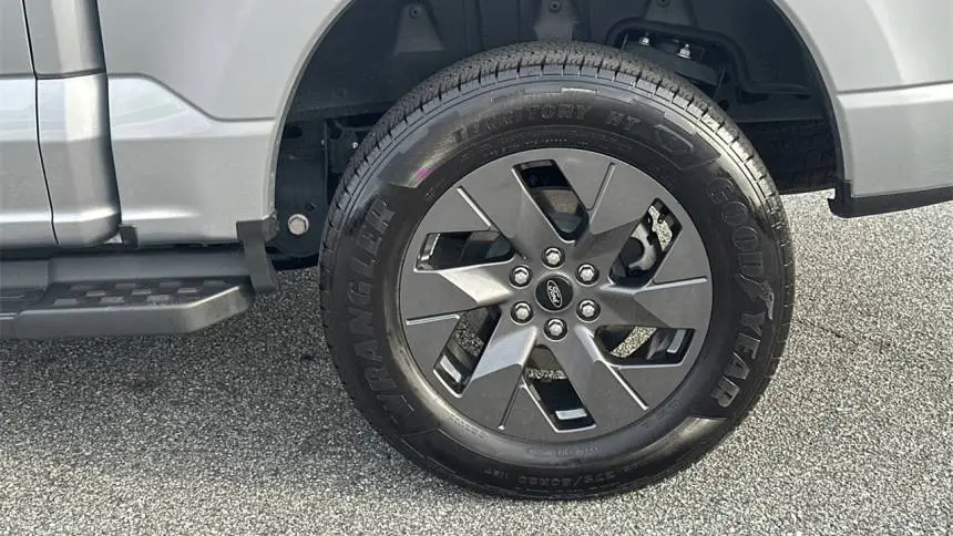 2024 Ford F-150 Lightning 1FT6W3L72RWG20491