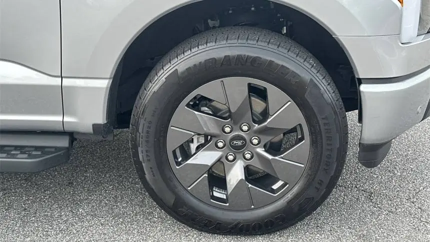 2024 Ford F-150 Lightning 1FT6W3L72RWG20491