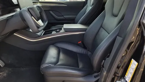 2022 Tesla Model X - Images - 8