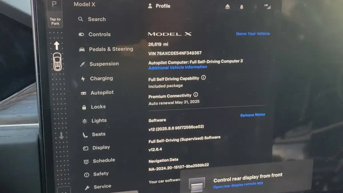 2022 Tesla Model X - Images - 10