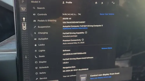 2022 Tesla Model X - Images - 10