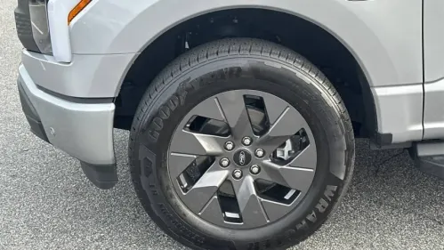 2024 Ford F-150 Lightning 1FT6W3L72RWG20491