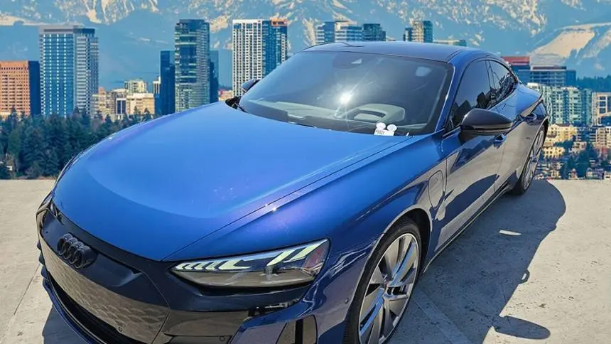 2022 Audi e-tron GT WAUEJBFW8N7006263