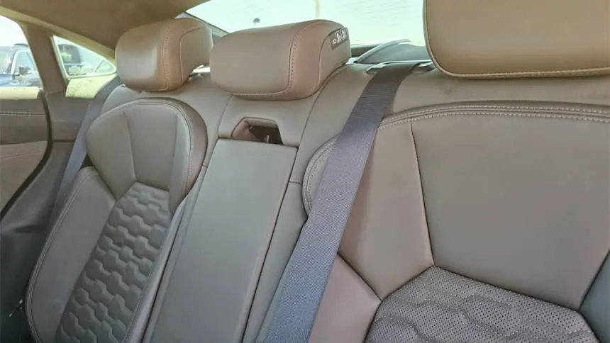 2022 Audi e-tron GT WAUEJBFW8N7006263
