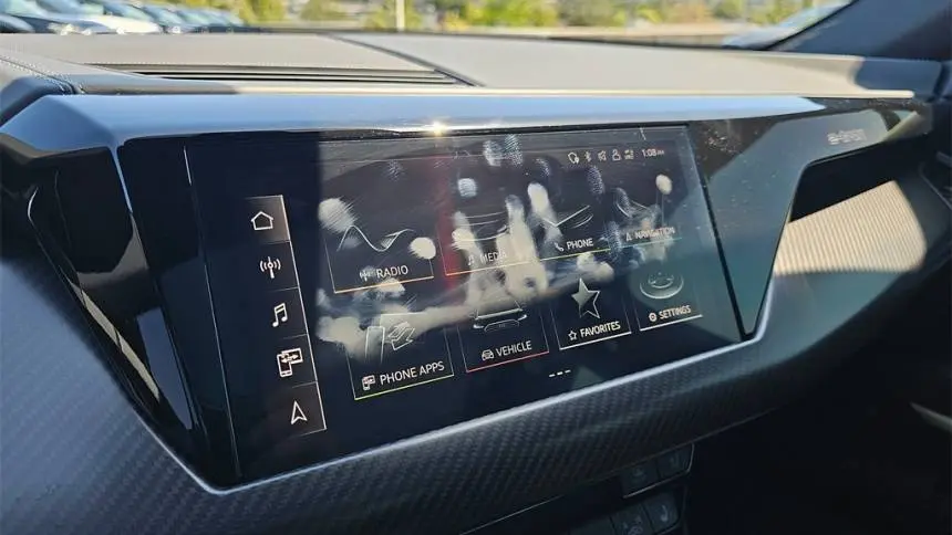 2022 Audi e-tron GT WAUEJBFW8N7006263