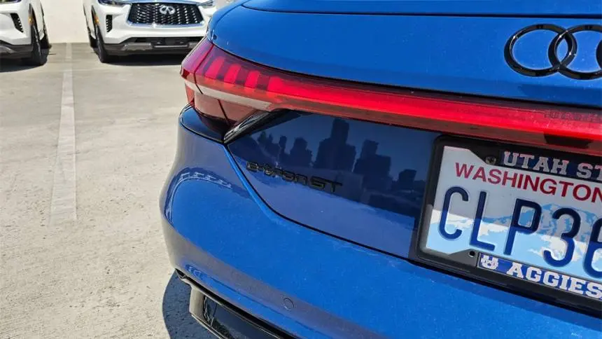 2022 Audi e-tron GT WAUEJBFW8N7006263