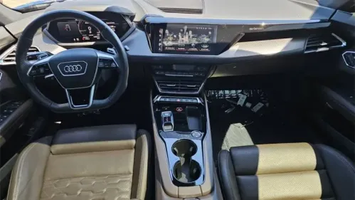 2022 Audi e-tron GT WAUEJBFW8N7006263