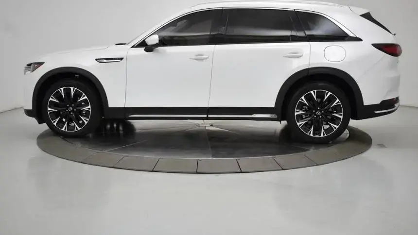 2024 Mazda CX-90 - Images - 14