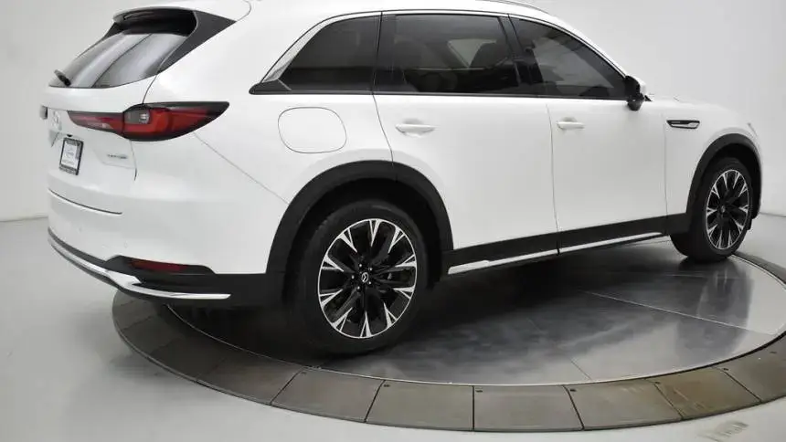 2024 Mazda CX-90 - Images - 17