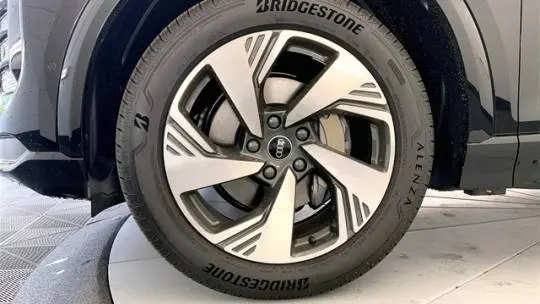 2025 Audi Q6 e-tron WA124BGF7SA028212