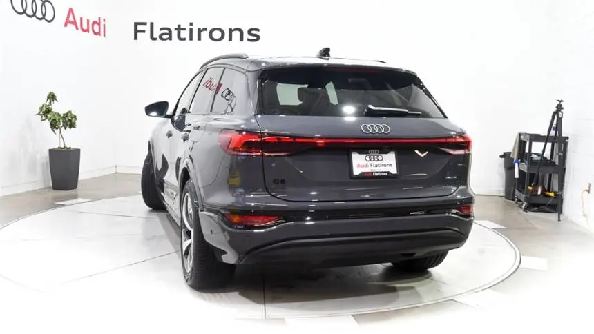2025 Audi Q6 e-tron WA134BGF0SA037225