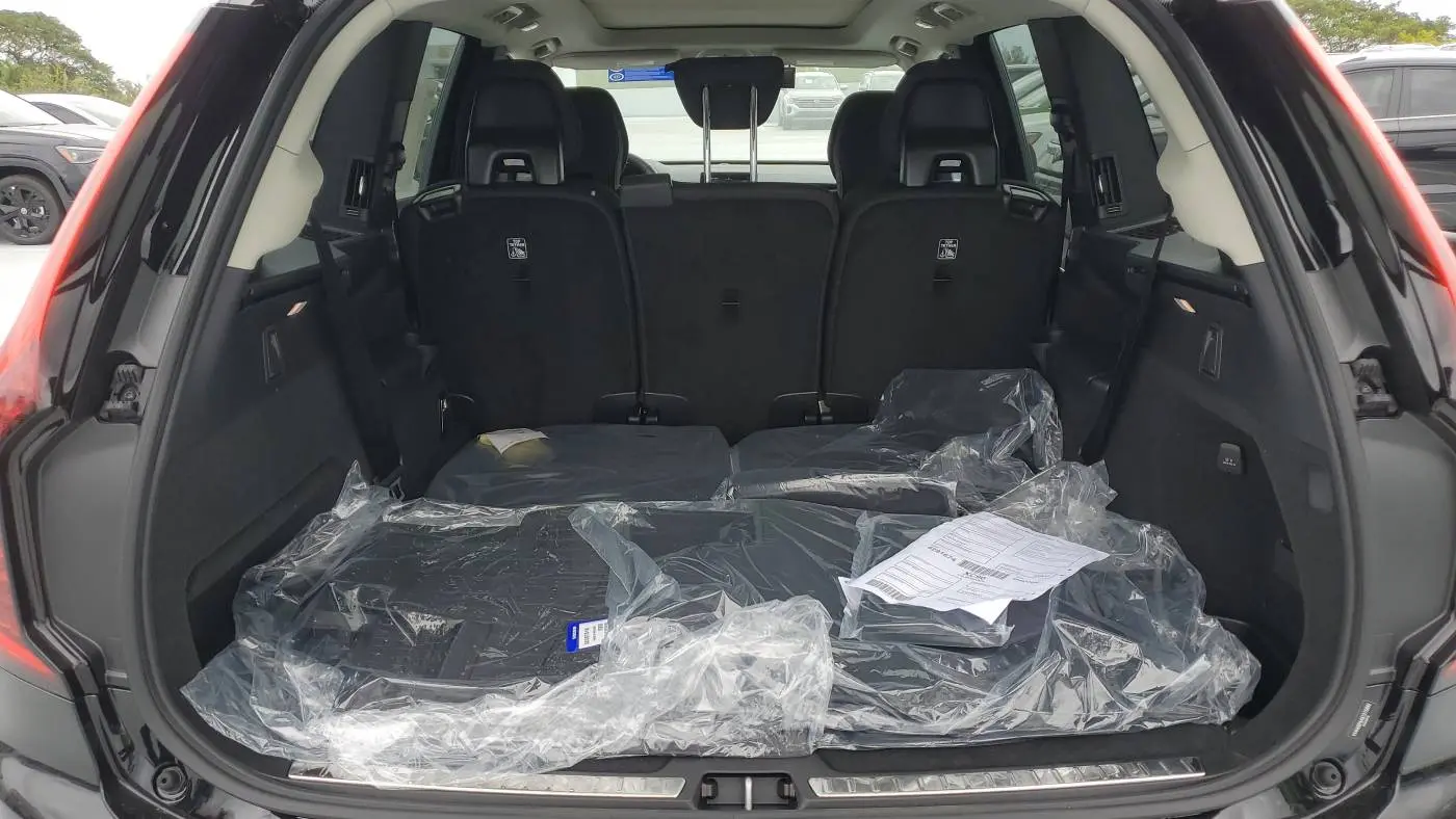 2025 Volvo XC90 YV4H60PA4S1375092