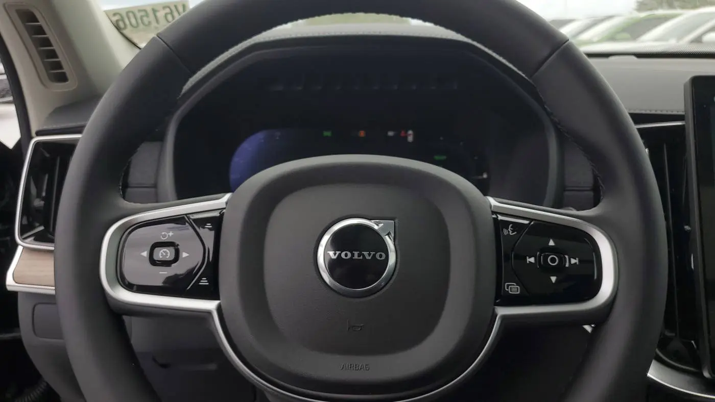 2025 Volvo XC90 YV4H60PA4S1375092