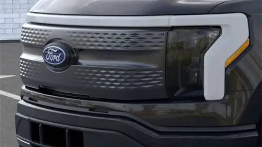 2025 Ford F-150 Lightning 1FTVW3LK8SWG11820
