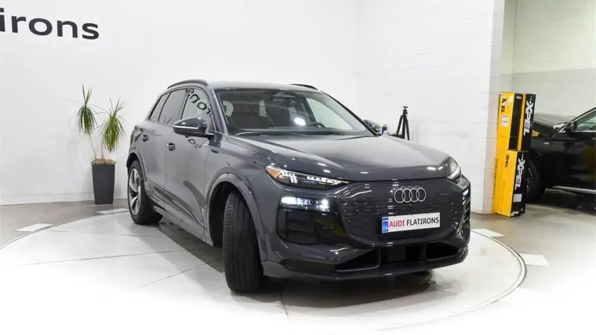 2025 Audi Q6 e-tron WA134BGF0SA037225