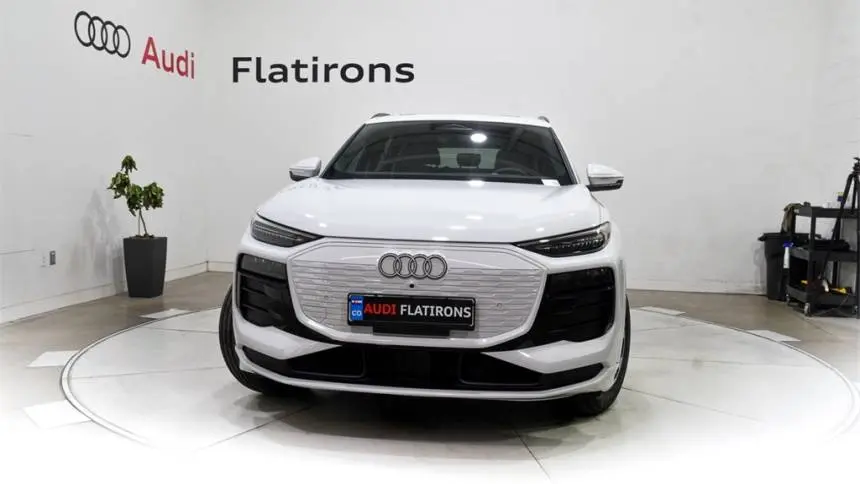 2025 Audi Q6 e-tron WA124BGF9SA038241