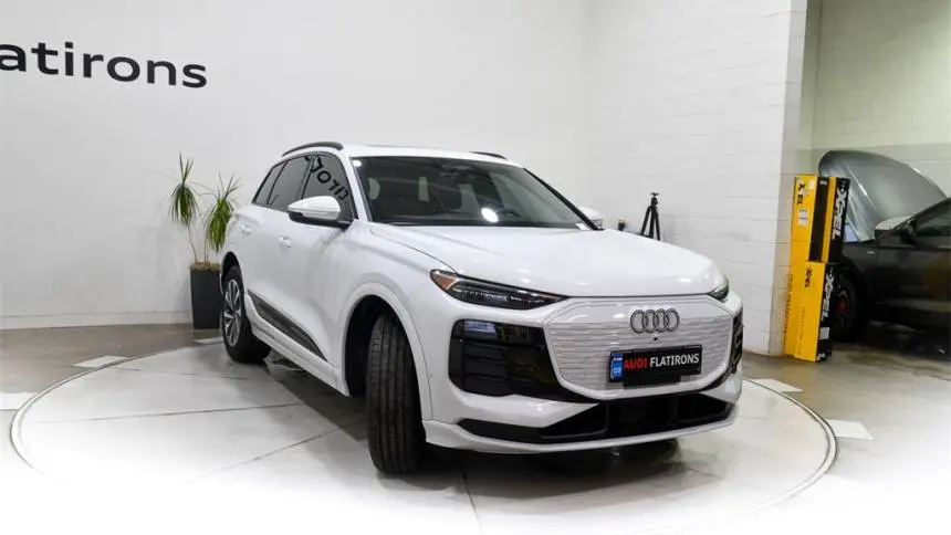 2025 Audi Q6 e-tron WA124BGF9SA038241