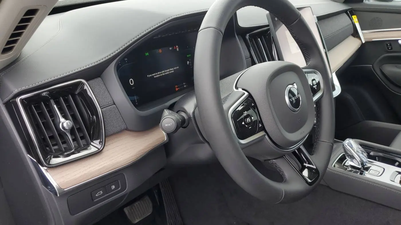 2025 Volvo XC90 YV4H60PA4S1375092