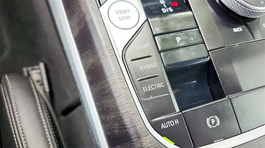 2024 BMW 3 Series 3MW39FF02R8E08108
