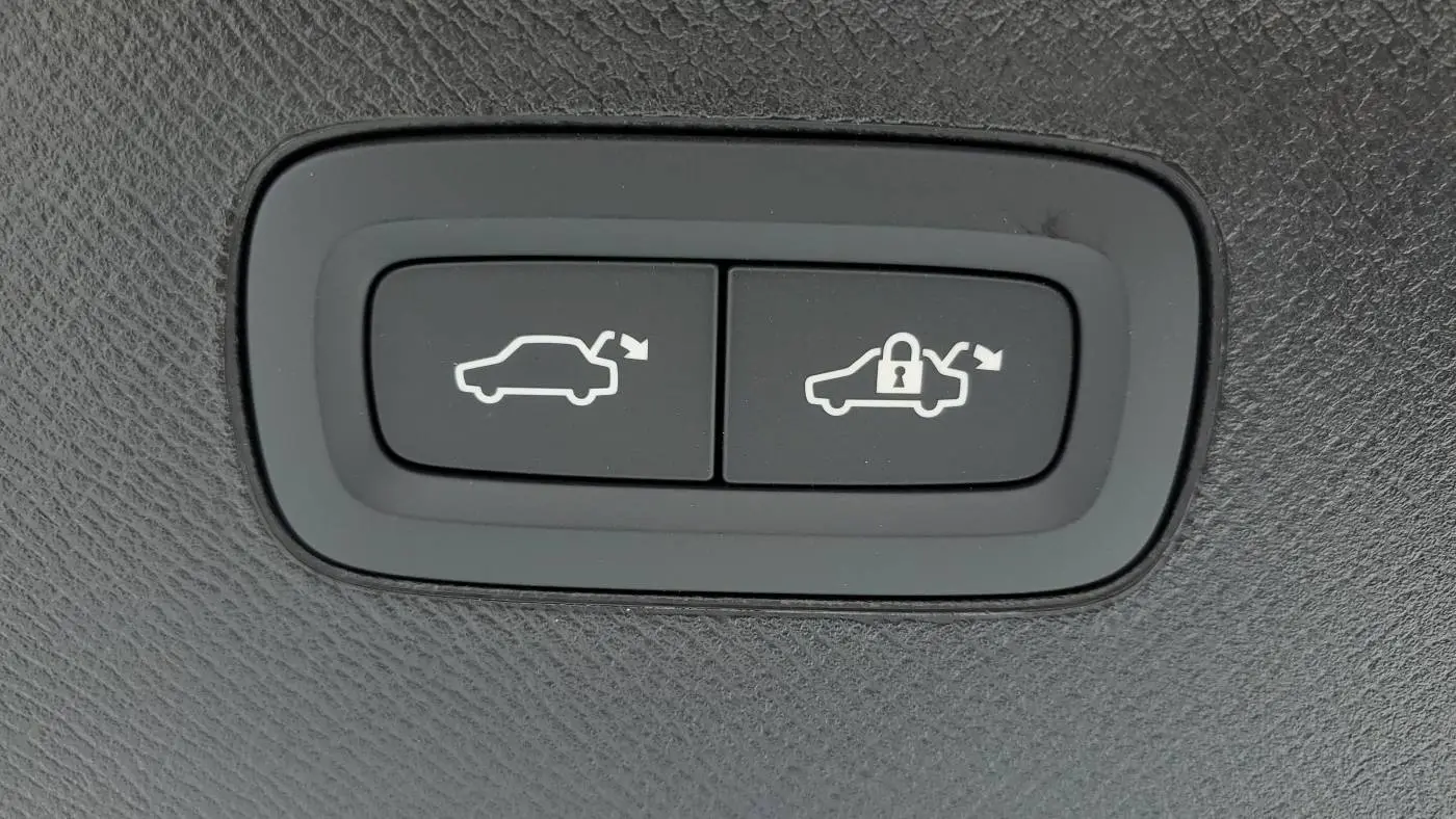 2025 Volvo XC90 YV4H60PA4S1375092