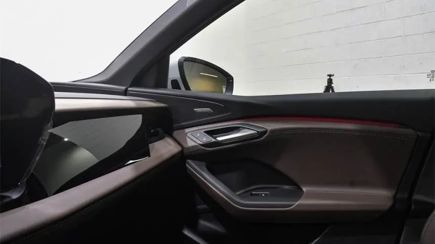 2025 Audi Q6 e-tron WA124BGF9SA038241