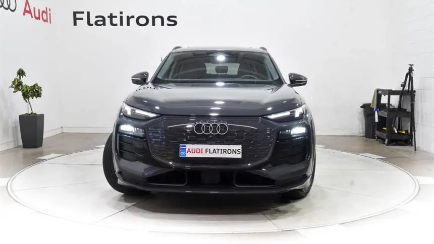 2025 Audi Q6 e-tron WA134BGF0SA037225
