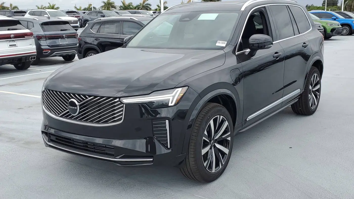2025 Volvo XC90 YV4H60PA4S1375092