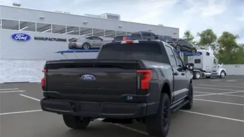 2025 Ford F-150 Lightning 1FTVW3LK8SWG11820