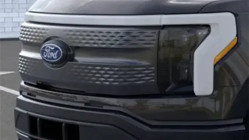 2025 Ford F-150 Lightning 1FTVW3LK8SWG11820