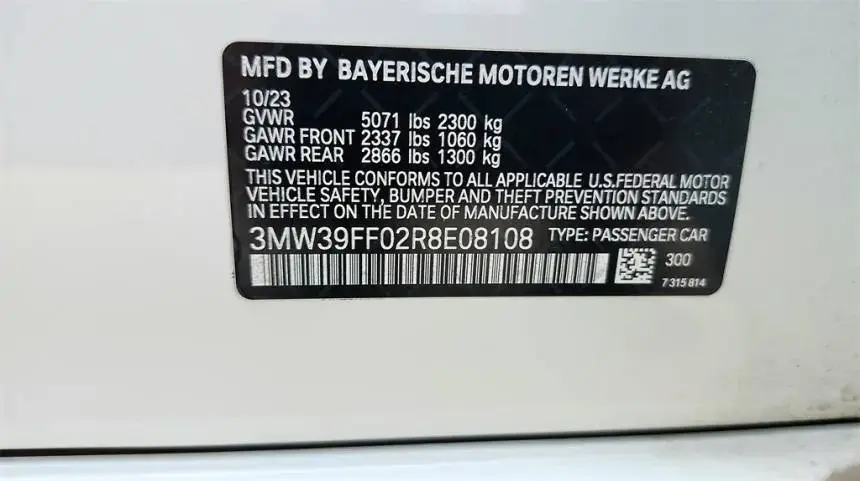2024 BMW 3 Series - Images - 43