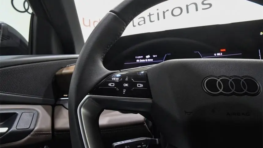 2025 Audi Q6 e-tron WA114BGFXSA037501