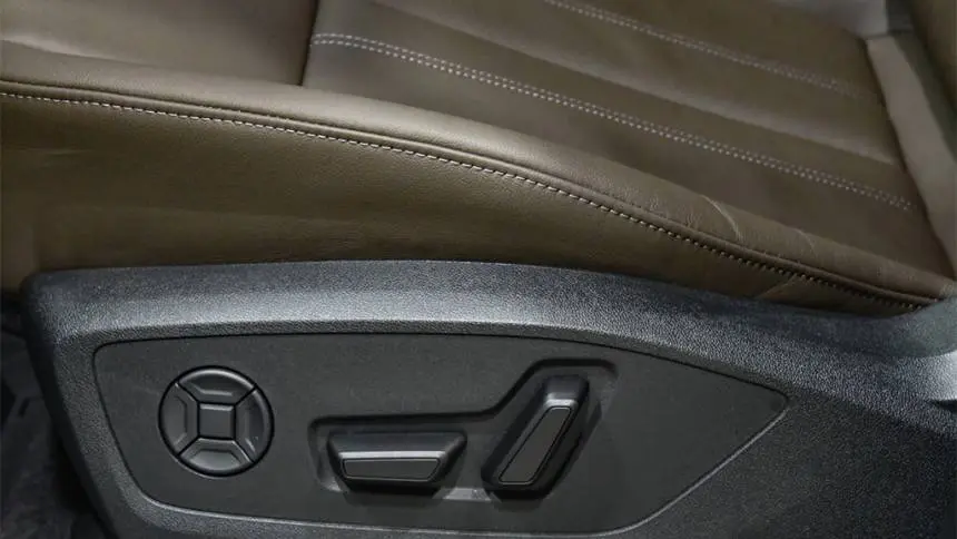 2025 Audi Q6 e-tron WA114BGFXSA037501