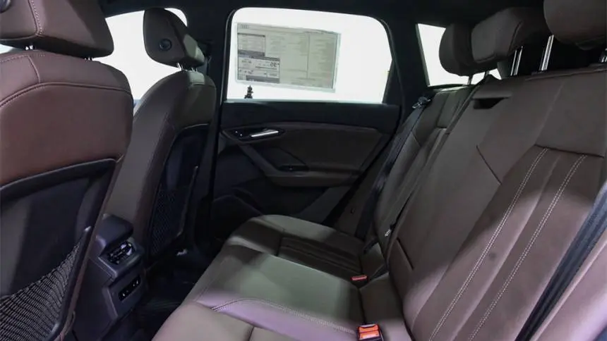 2025 Audi Q6 e-tron WA114BGFXSA037501